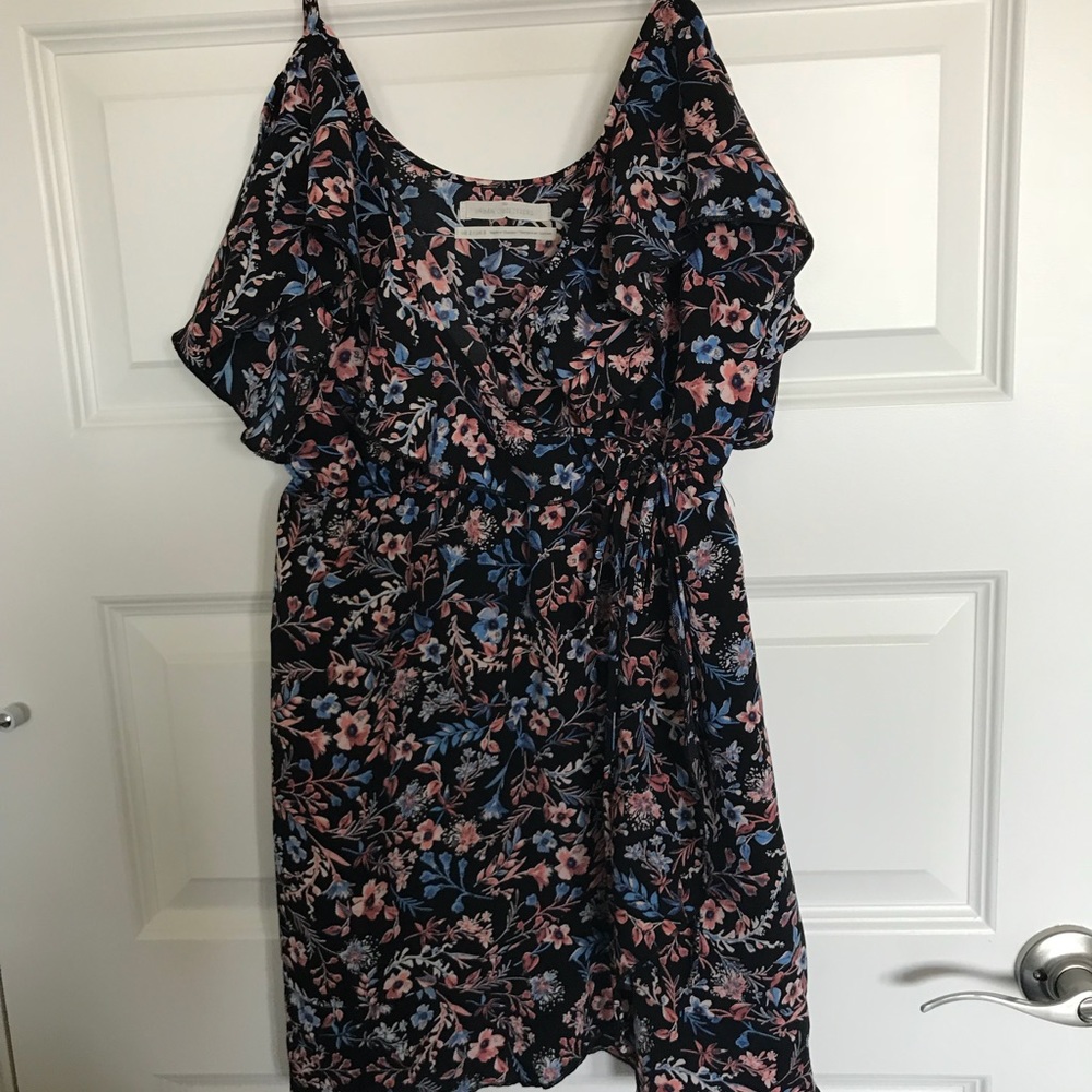 Urban outfitters floral dress size 2
Like new